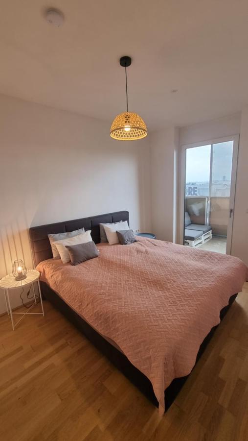 Tower-apartment In Appartement Vienne